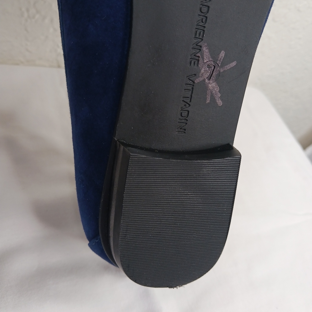 Slip On Loafers Shoes 7 Adrienne Vittadini Blue Suede Gold Chain Detail - Picture 11 of 11
